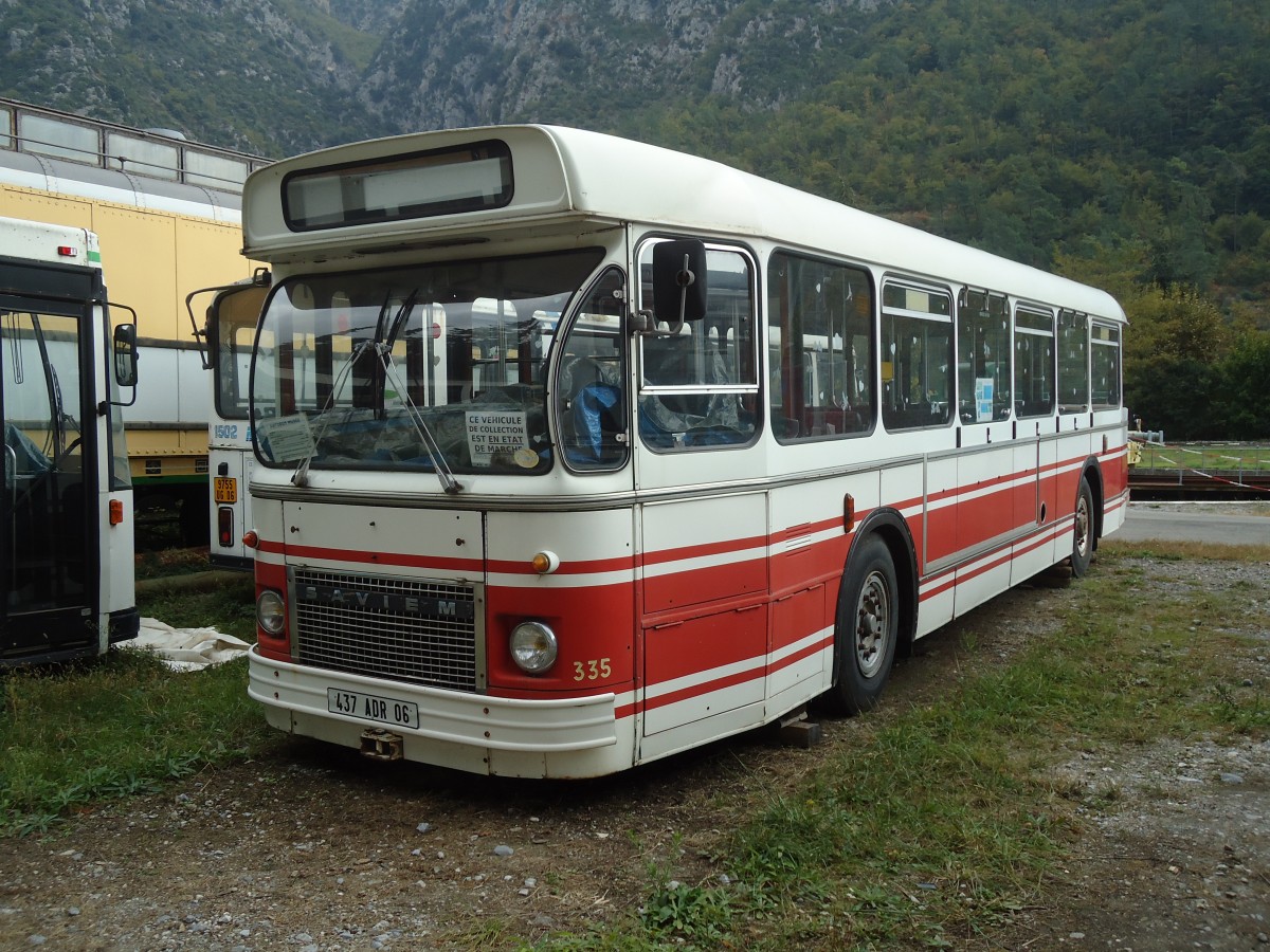 (130'718) - Mus�e Bus, Breil-sur-Roya - Nr. 335/437 ADR 06 - Saviem am 16. Oktober 2010 in Breil-sur-Roya, Museum