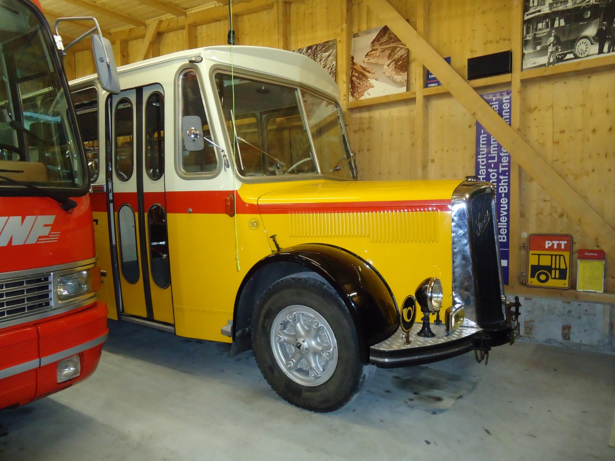 (130'795) - Biegger, Uster - Nr. 10 - Saurer/R&J (ex Sidler, Sempach) am 24. Oktober 2010 in Ziegelbr�cke, Museum (Teilaufnahme)