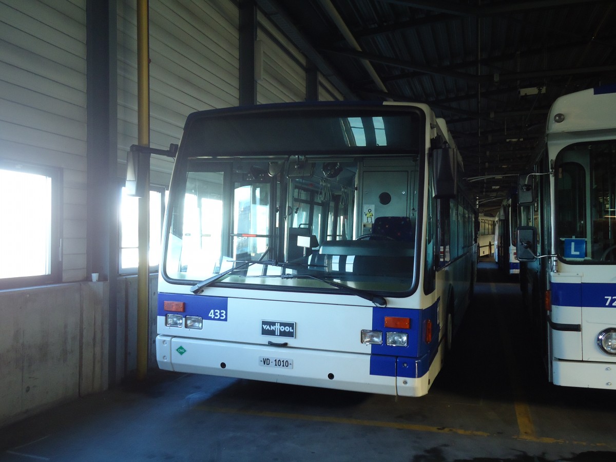 (130'895) - TL Lausanne - Nr. 433/VD 1010 - Van Hool am 13. November 2010 in Lausanne, D�p�t Pr�laz