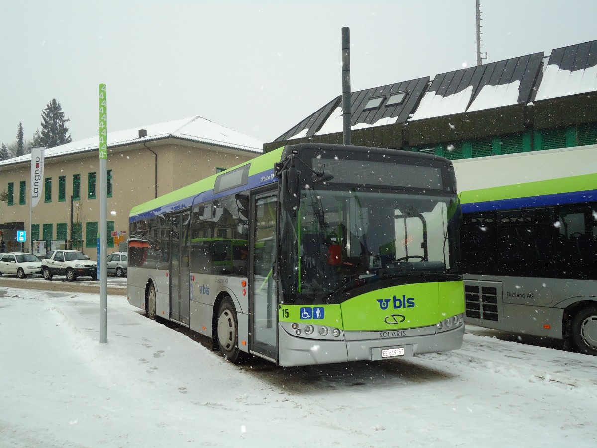 (131'736) - Busland, Burgdorf - Nr. 15/BE 619'157 - Solaris am 28. Dezember 2010 beim Bahnhof Langnau