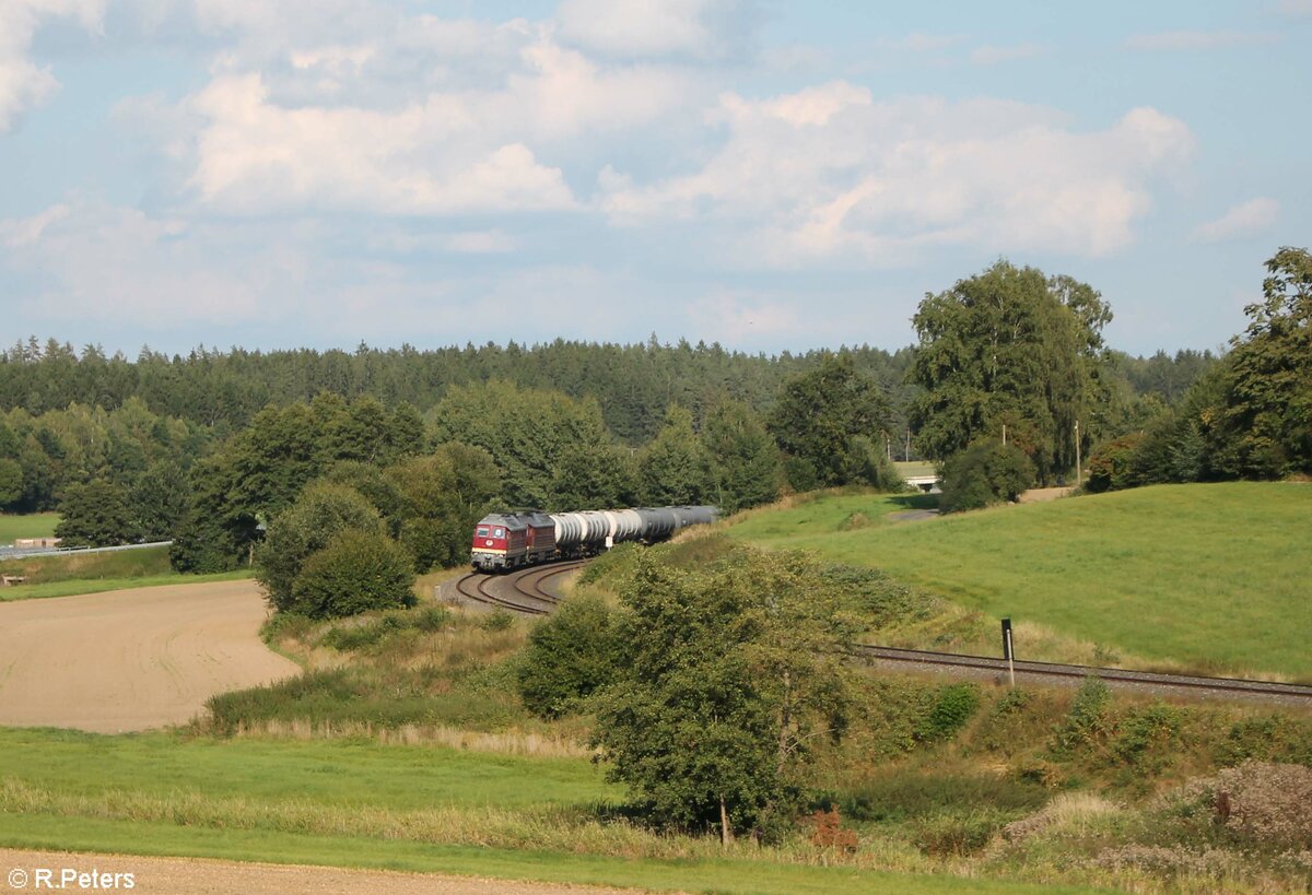 132 109 + 132 068 mit einem Kesselzug nach Ingolstadt bei Escheldorf. 14.09.21