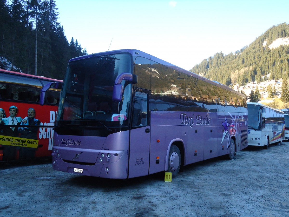 (132'023) - Taxi Etoile, Bulle - FR 300'455 - Volvo/Dr�gm�ller am 8. Januar 2011 in Adelboden, ASB