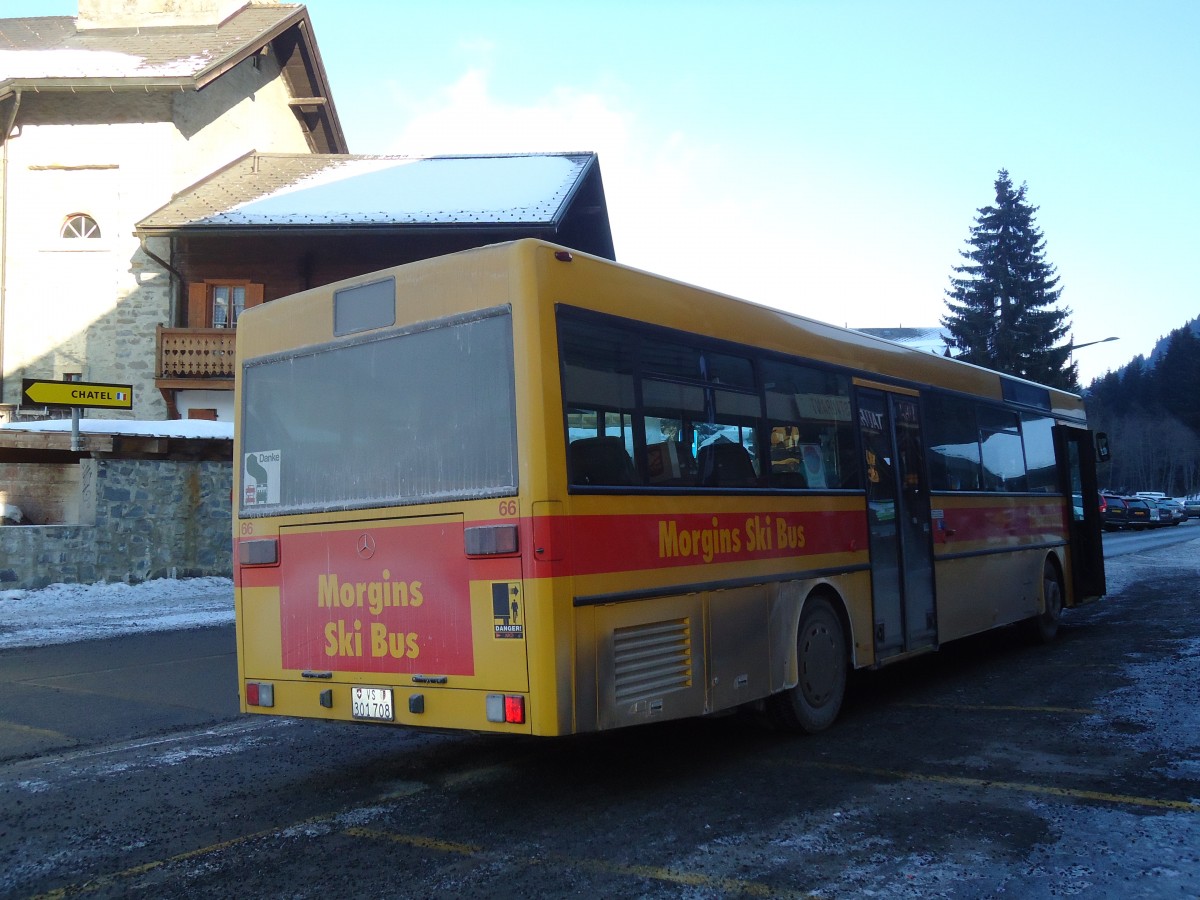 (132'403) - T�l�morgins, Morgins - Nr. 66/VS 301'708 - Mercedes (ex BLT Oberwil Nr. 66) am 22. Januar 2011 in Morgins, Post