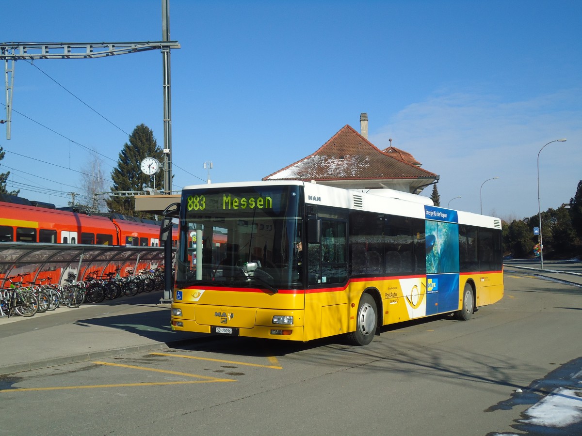 (132'447) - Steiner, Messen - SO 20'096 - MAN am 24. Januar 2011 beim Bahnhof Btterkinden