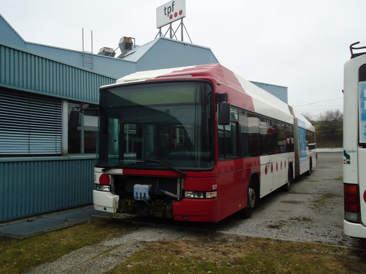 (132'716) - TPF Fribourg - Nr. 521 - MAN/Hess Gelenkduobus am 7. Mrz 2011 in Fribourg, Garage