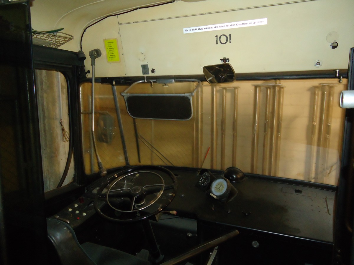 (133'117) - WV Winterthur - Nr. 101 - FBW/SWS Gelenktrolleybus am 20. M�rz 2011 in Winterthur, Depot Gr�zefeld (Innenaufnahme)