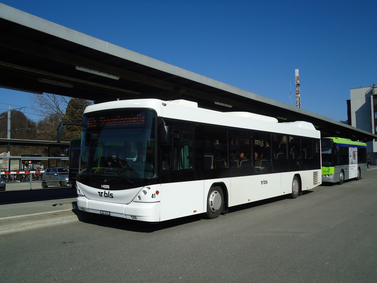 (133'145) - Busland, Burgdorf - Nr. 41/BE 593 - Scania/Hess am 21. M�rz 2011 beim Bahnhof Burgdorf