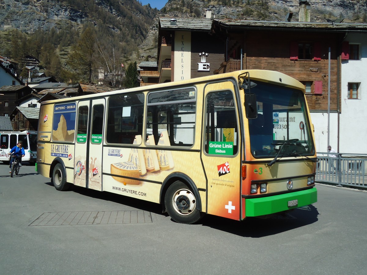 (133'368) - OBZ Zermatt - Nr. 3/VS 143'406 - Vetter am 22. April 2011 in Zermatt, Br�cke zum Steg