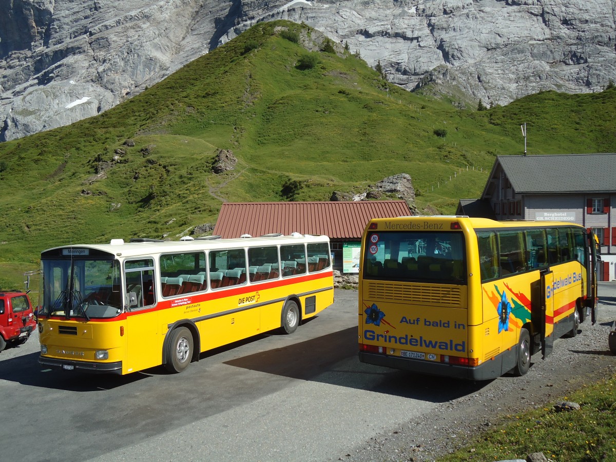 (134'803) - AVG Meiringen - Nr. 74/BE 607'481 - Saurer/R&J (ex P 24'357) + AVG Grindelwald - Nr. 30/BE 171'240 - Mercedes am 3. Juli 2011 auf der Grossen Scheidegg