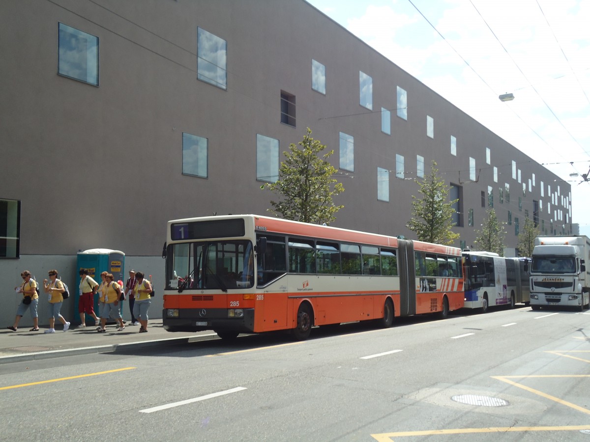 (135'044) - TL Lausanne (TPG 285) - Nr. 636/GE 96'140 - Mercedes am 12. Juli 2011 in Lausanne, Beaulieu