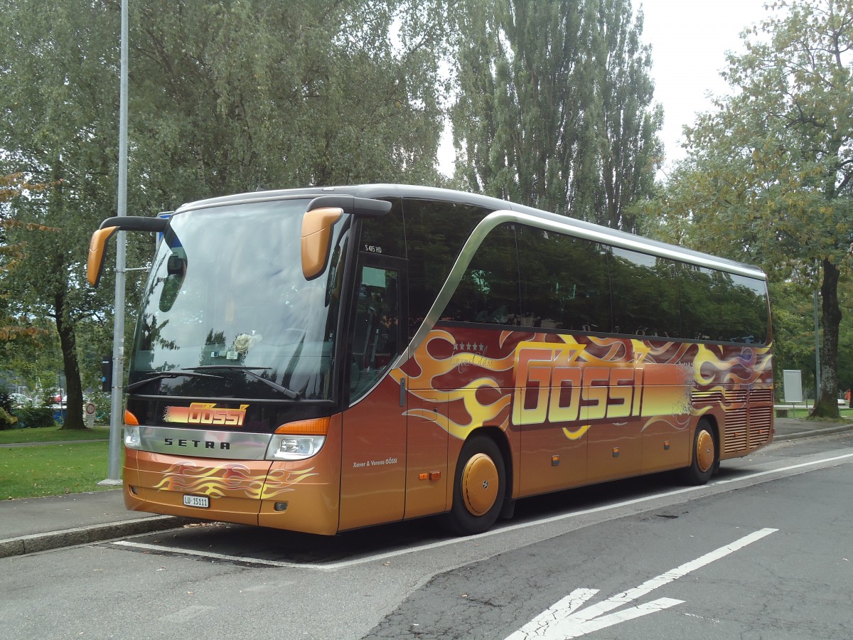 (135'805) - Gssi, Horw - LU 15'111 - Setra am 4. September 2011 in Thun, Lachen