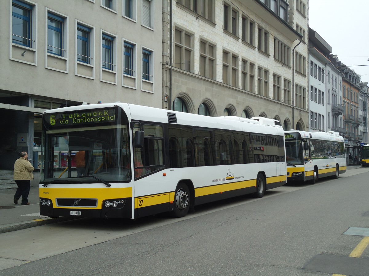 (136'032) - VBSH Schaffhausen - Nr. 27/SH 38'027 - Volvo am 25. September 2011 beim Bahnhof Schaffhausen