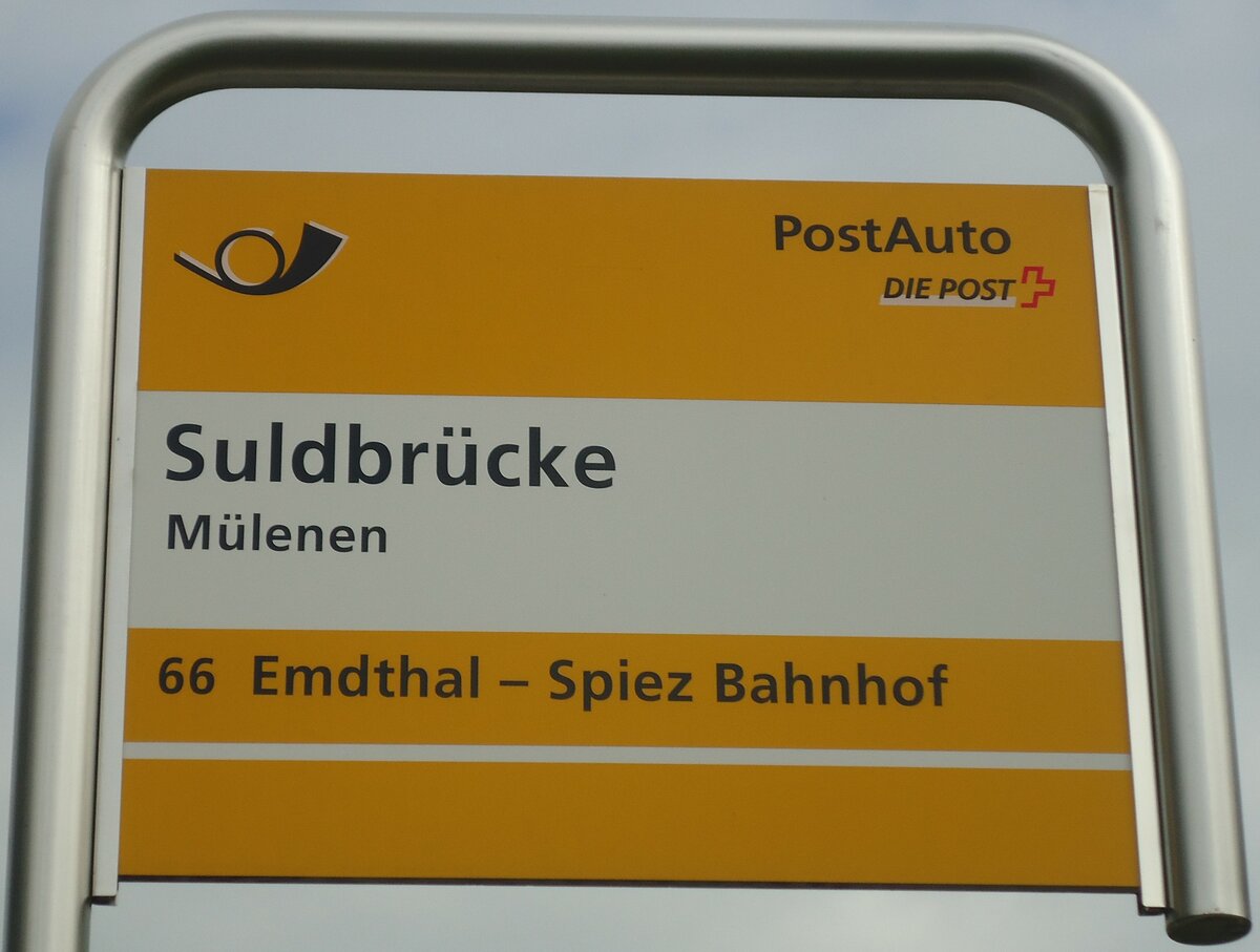 (138'431) - PostAuto-Haltestellenschild - M�lenen, Suldbr�cke - am 6. April 2012