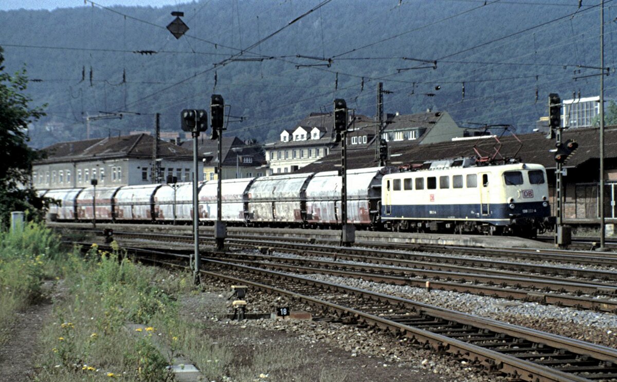 139 222-4 Schubhilfe f�r Kalkzug auf der Geislinger Steige am 15.08.1997.