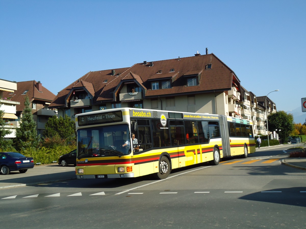 (142'082) - STI Thun - Nr. 71/BE 385'871 - MAN am 22. Oktober 2012 in Thun, L�ngg�ssli