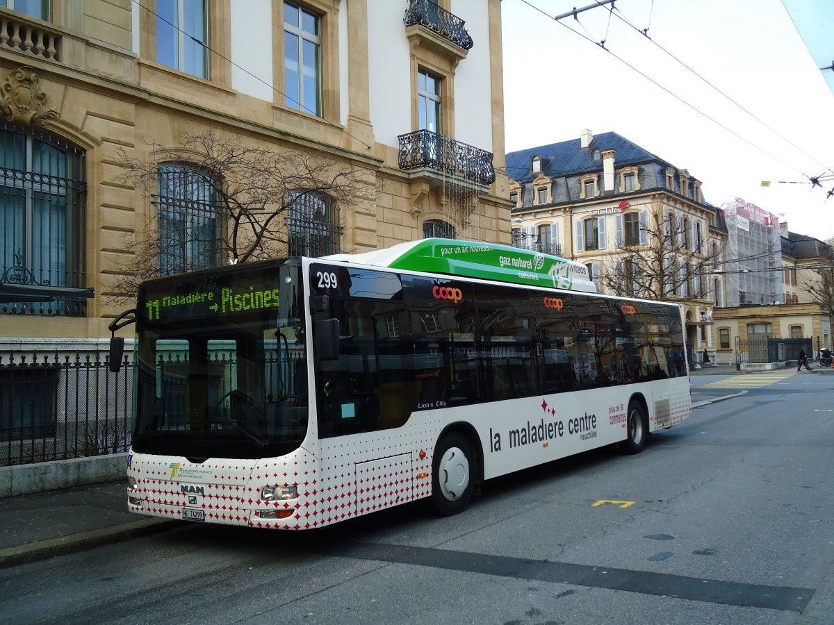 (142'720) - TN Neuch�tel - Nr. 299/NE 74'299 - MAN am 29. Dezember 2012 in Neuch�tel, Place Pury