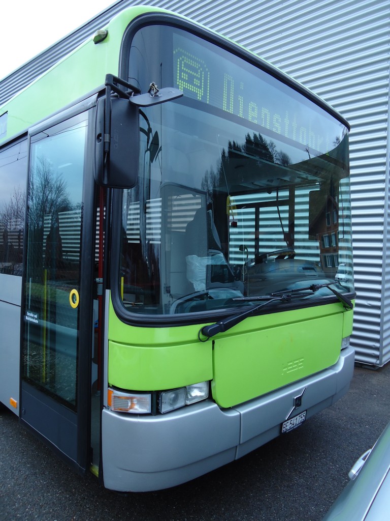 (142'991) - Busland, Burgdorf - Nr. 29/BE 541'755 - Volvo/Hess (ex AAGK Koppigen Nr. 9) am 5. Januar 2013 in Langnau, Garage (Teilaufnahme)