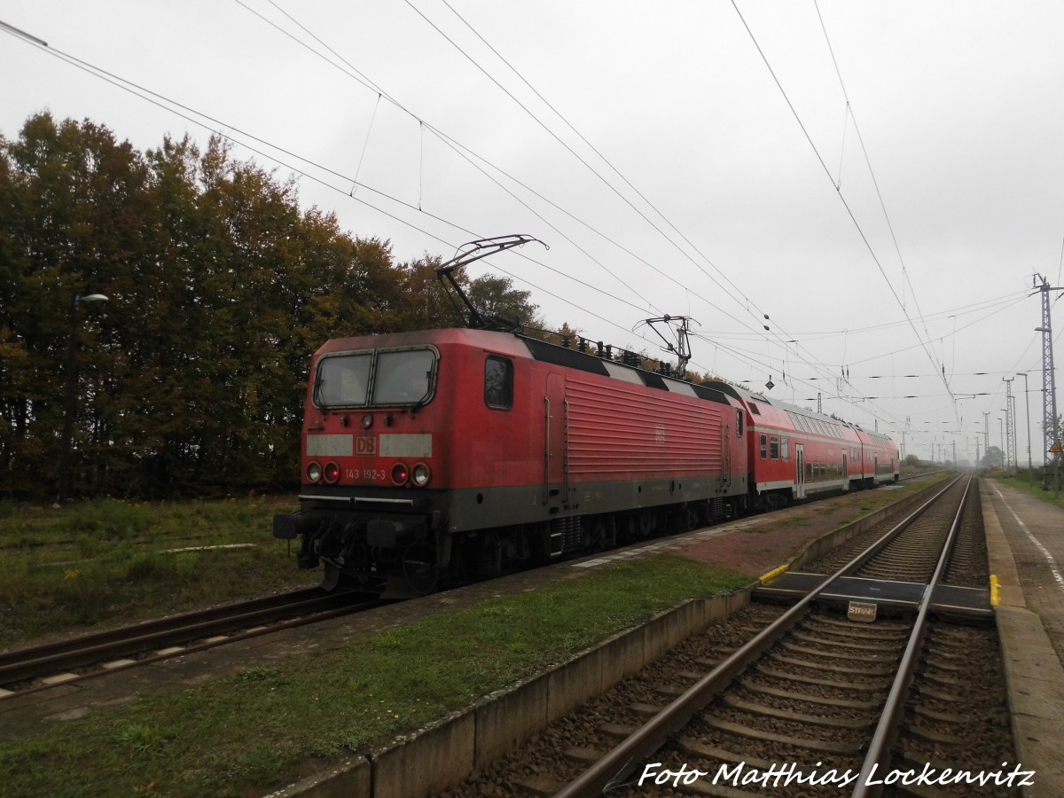 143 192 im Bahnhof Reu�en 19.10.15