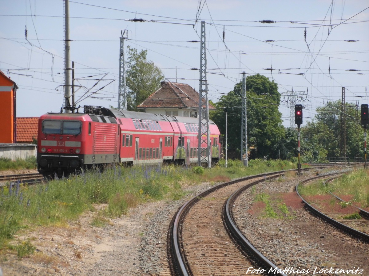 143 850 l�sst den Bahnhof Angersdorf hinter sich am 4.6.15