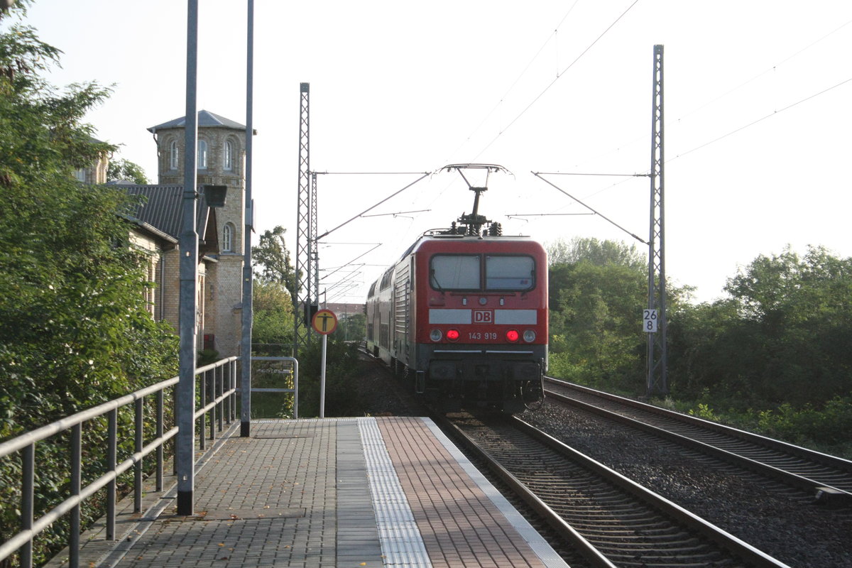 143 919 verl�sst den Bahnhof Delitzsch ob Bf in Richtung Eilenburg am 17.9.20