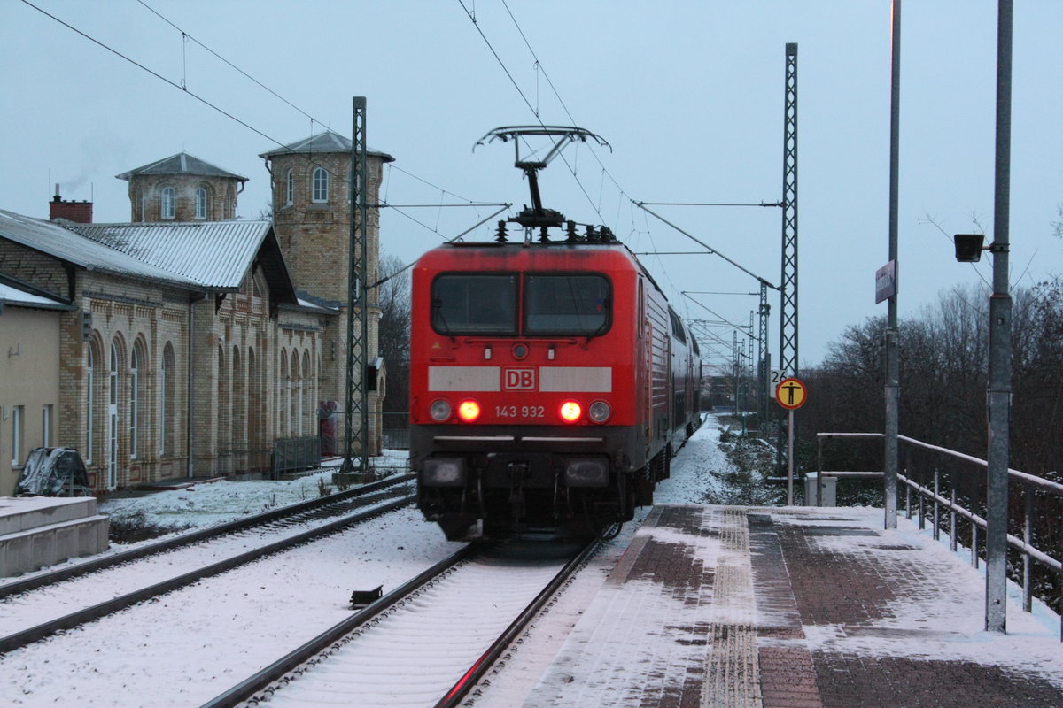 143 932 verl�sst den Bahnhof Delitzsch ob Bf in Richtung Eilenburg am 14.1.21
