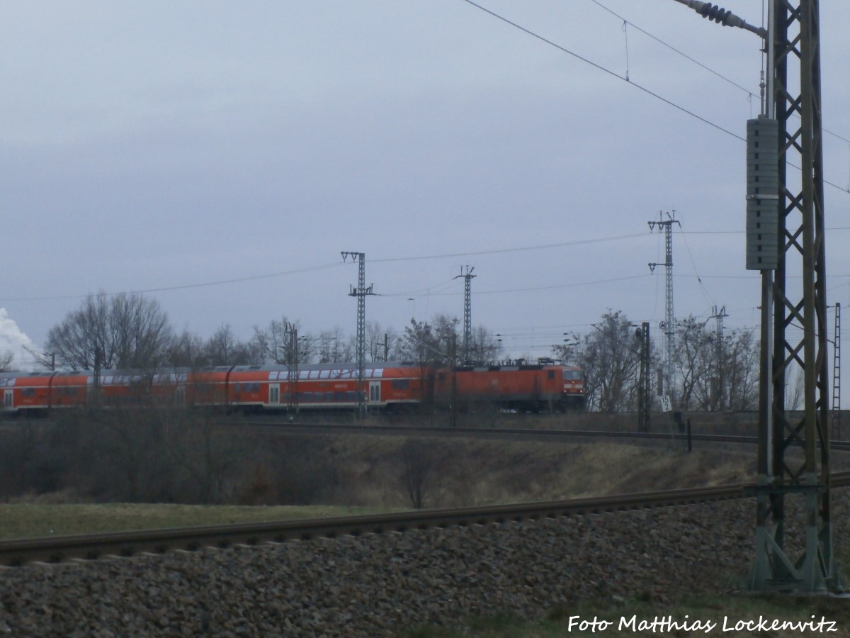 143 XXX als RE9 mit ziel Kassel-Wilhelmsh�he kurz vor Angersdorf am 25.1.15