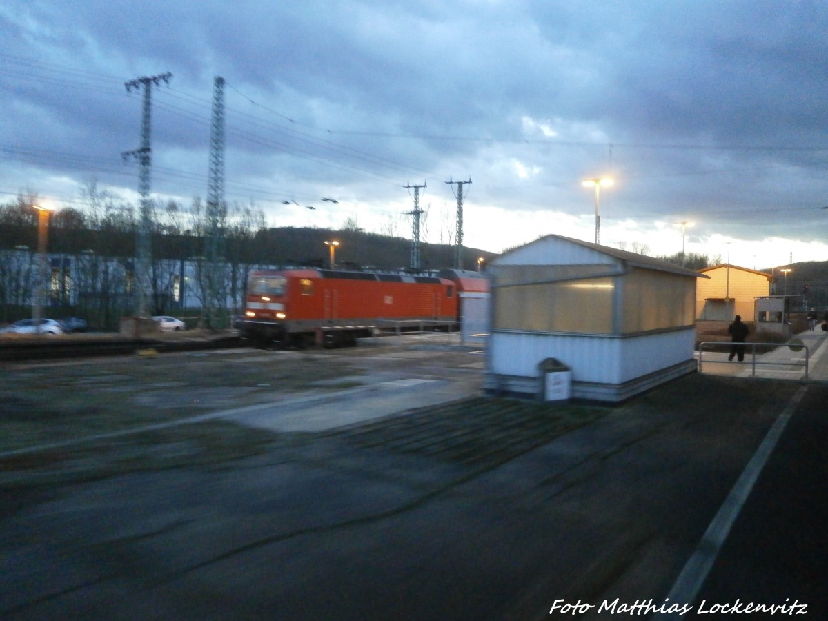 143 XXX im Bahnhof Gro�heringen, Schade dass das Bahnhofsgeb�ude dort nicht mehr steht am 31.3.15