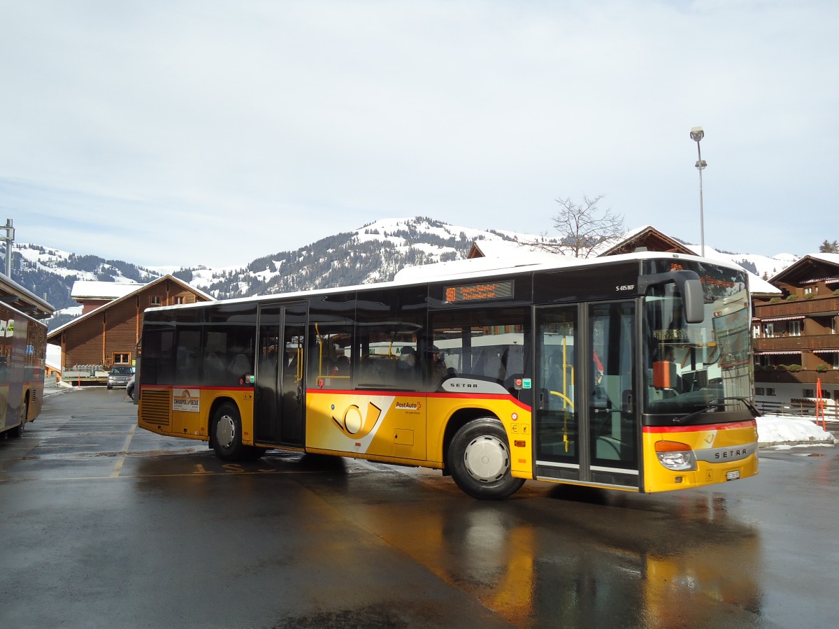 (143'066) - K�bli, Gstaad - Nr. 5/BE 366'987 - Setra am 20. Januar 2013 beim Bahnhof Gstaad