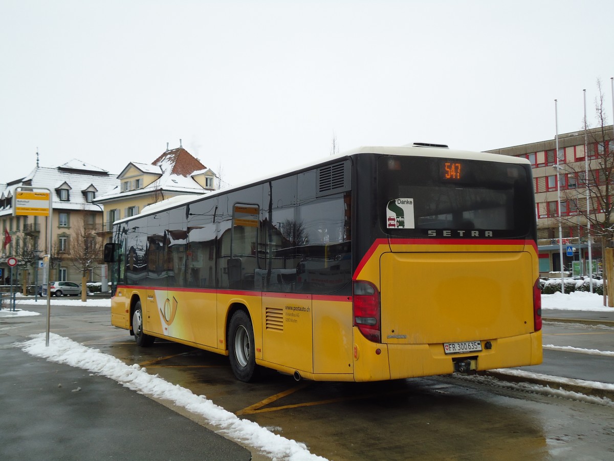(143'111) - Wieland, Murten - Nr. 52/FR 300'635 - Setra am 21. Januar 2013 beim Bahnhof D�dingen