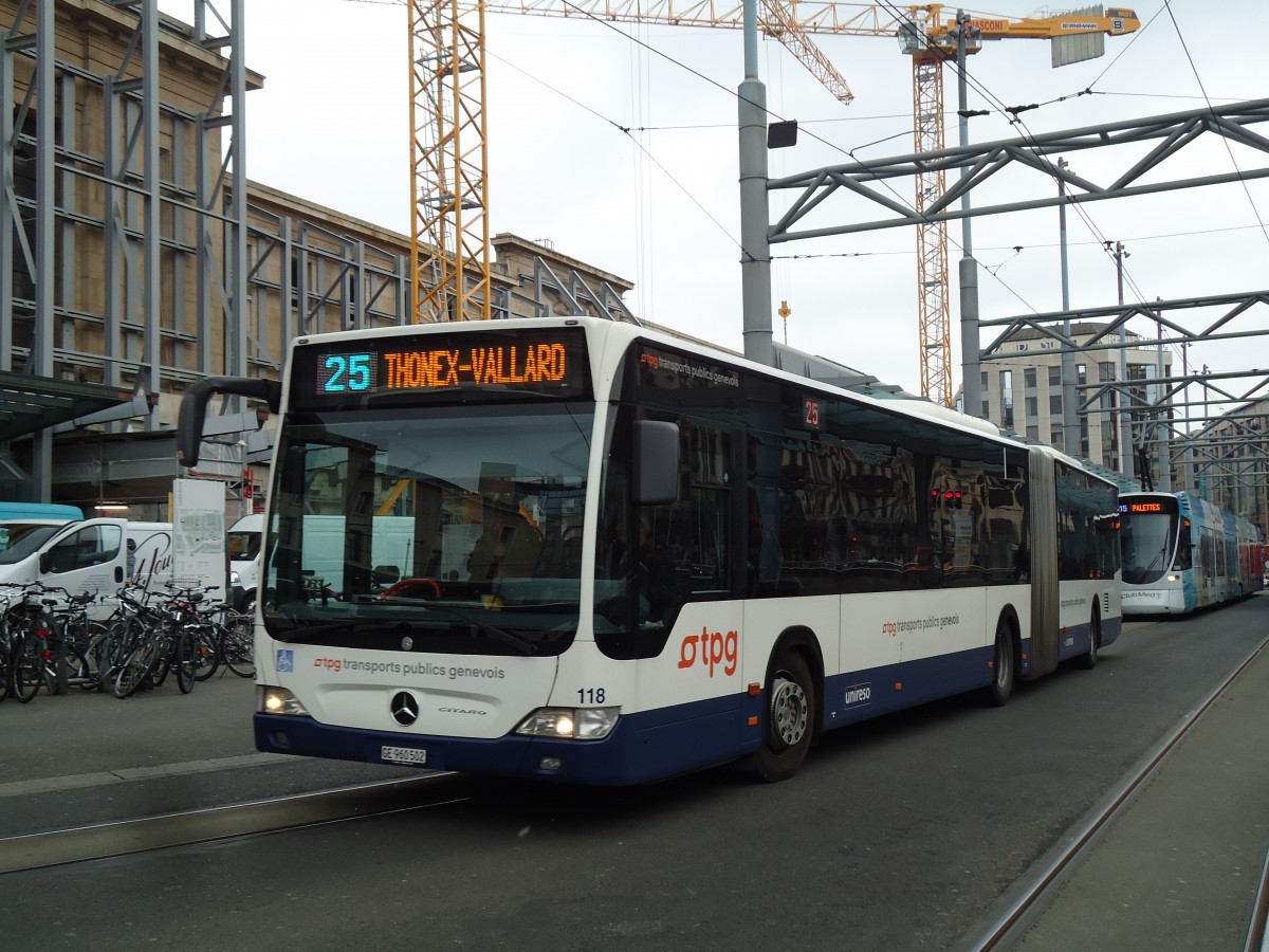 (143'358) - TPG Gen�ve - Nr. 118/GE 960'502 - Mercedes am 22. Februar 2013 beim Bahnhof Gen�ve