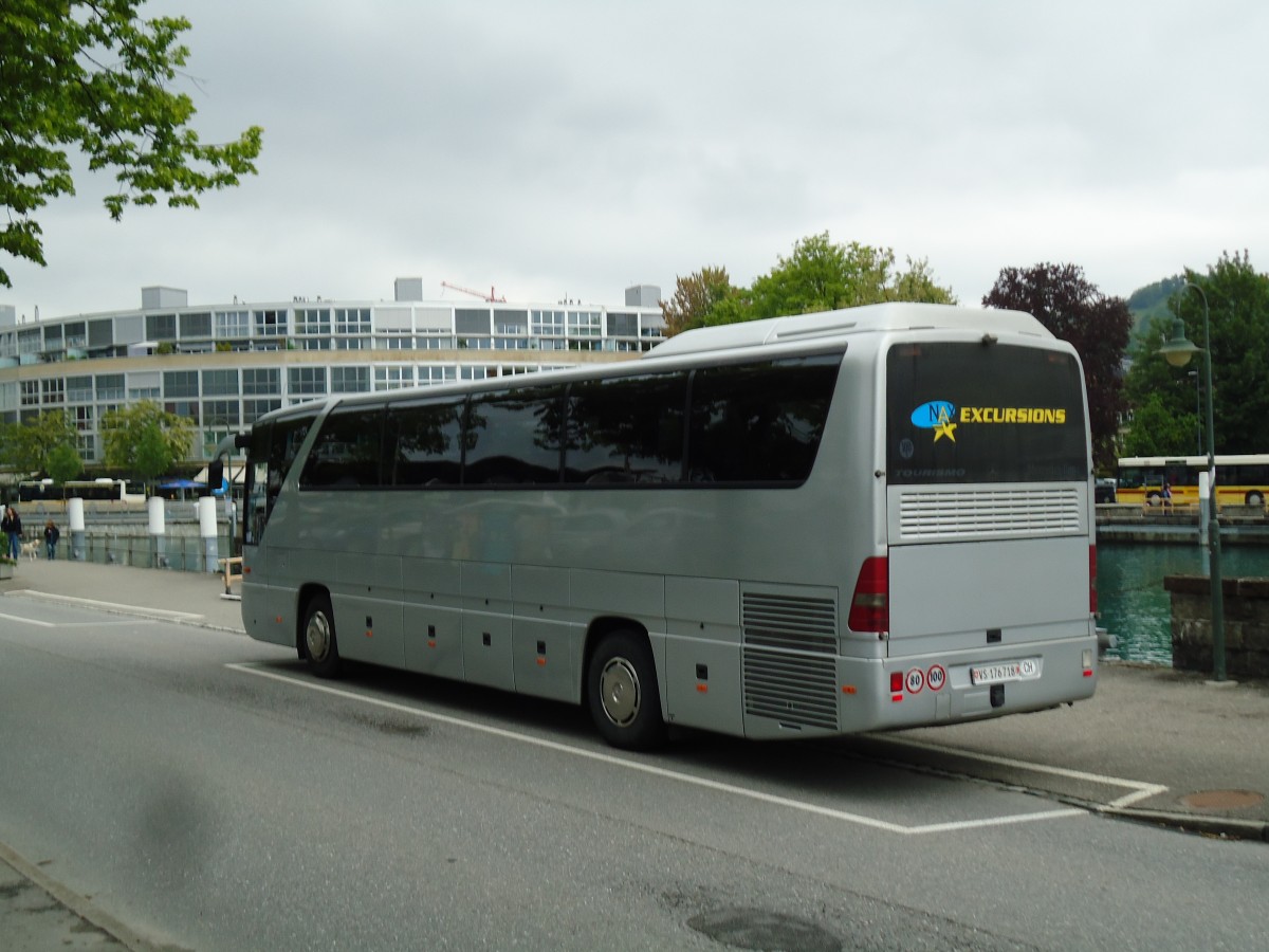 (144'784) - Nax Excursions, Nax - VS 176'718 - Mercedes am 2. Juni 2013 bei der Schiffl�ndte Thun
