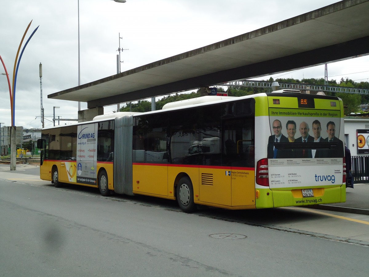(144'924) - H�fliger, Sursee - Nr. 7/LU 206'947 - Mercedes am 10. Juni 2013 beim Bahnhof Sursee