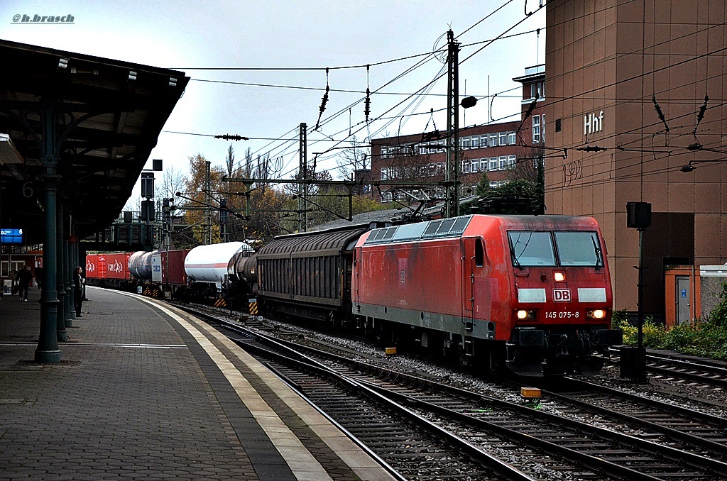 145 075-8 zog einen güterzug durch hh-harburg,28.11.14