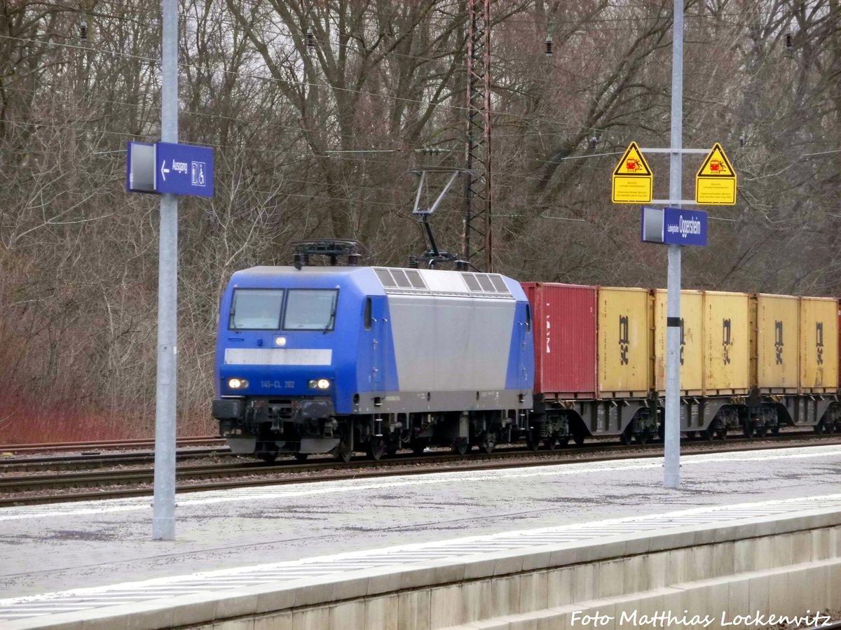 145 CL-202 mit einem G�terzug in Ludwigshafen-Oggersheim am 13.1.17