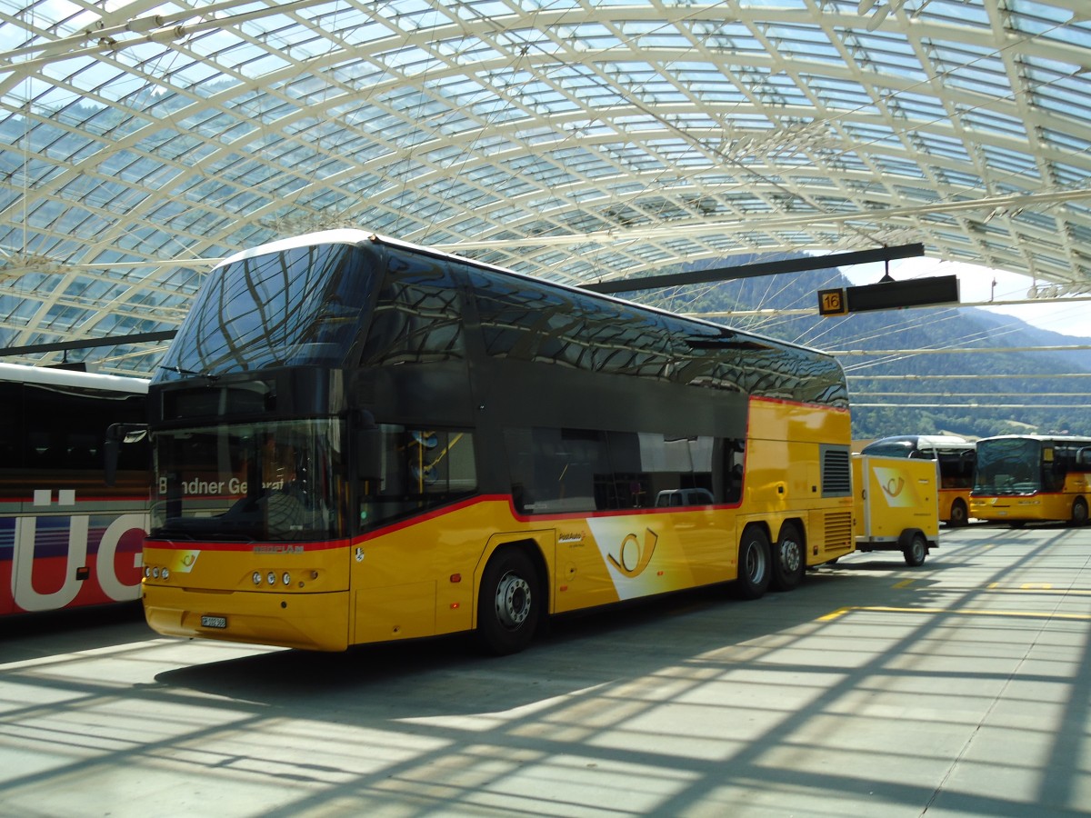 (145'215) - PostAuto Graub�nden - GR 102'368 - Neoplan am 17. Juni 2013 in Chur, Postautostation