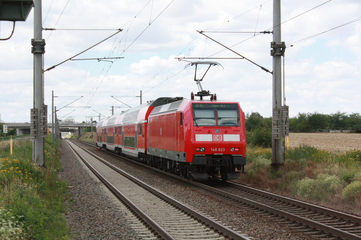 146 023 verl�sst mit dem RE30 mit ziel Halle/Saale Hbf Z�beritz am 22.7.20