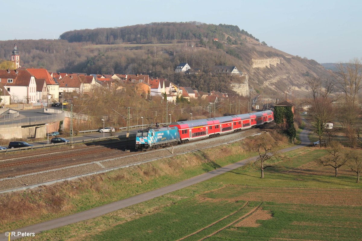 146 246-4 schiebt den RE 4617 Frankfurt/Main - Bamberg und verlsst Retzbach-Zellingen 16.03.17