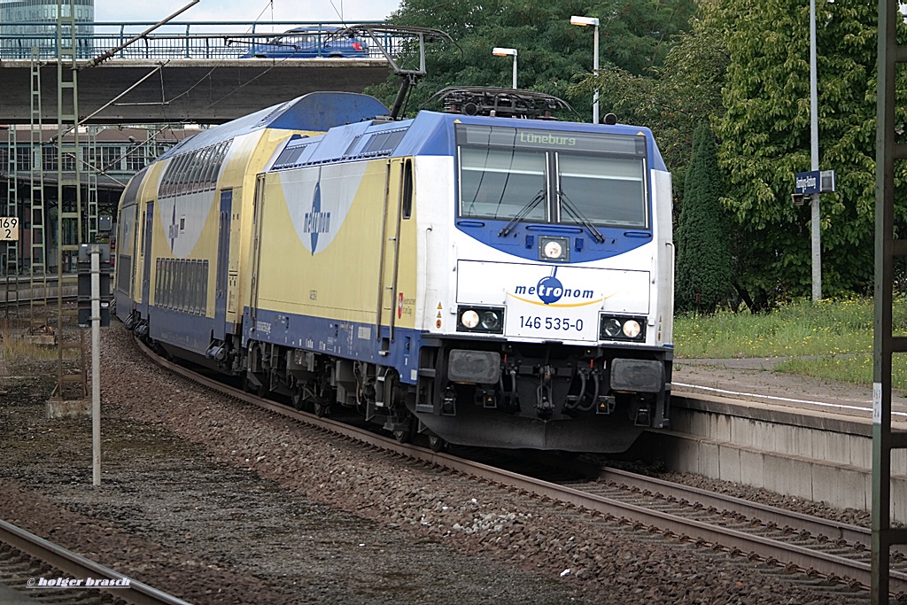 146 535-0 stand mit den metronom nach l�neburg im bhf harburg am 18.09.13