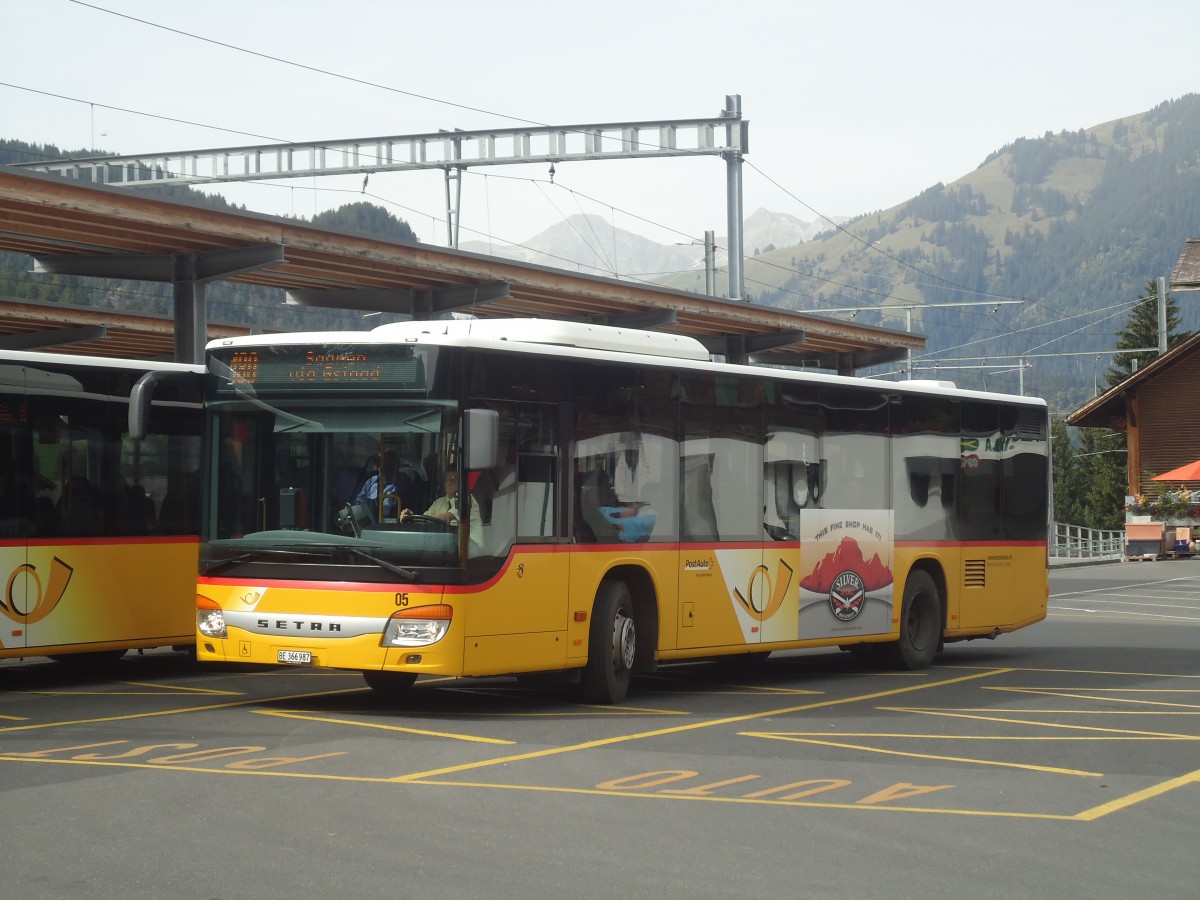 (147'391) - K�bli, Gstaad - Nr. 5/BE 366'987 - Setra am 28. September 2013 beim Bahnhof Gstaad