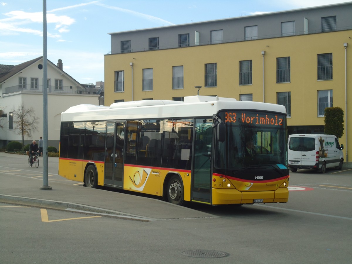 (147'901) - Steiner, Messen - SO 157'254 - Scania/Hess am 8. November 2013 beim Bahnhof Lyss