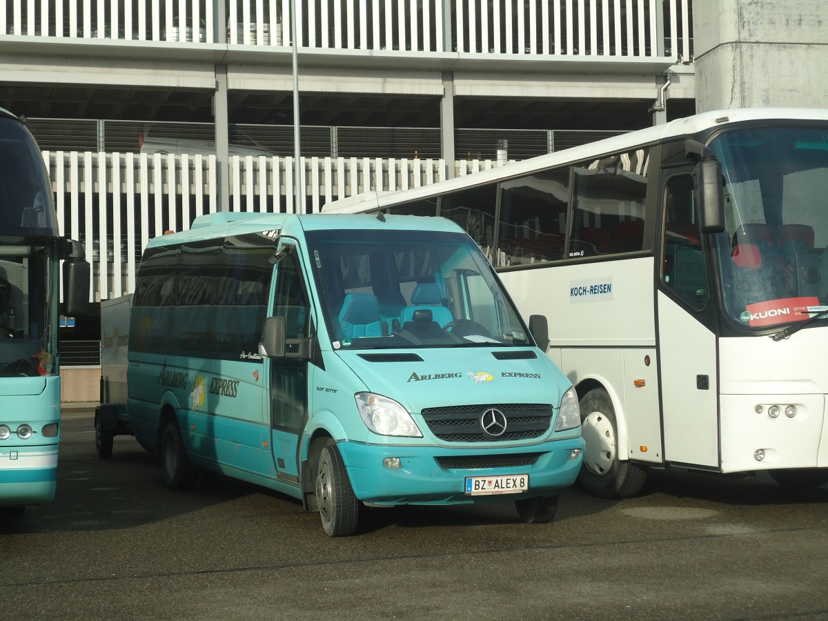 (148'410) - Aus Oesterreich: Fritz, Kl�sterle - BZ ALEX 8 - Mercedes am 22. Dezember 2013 in Z�rich, Flughafen