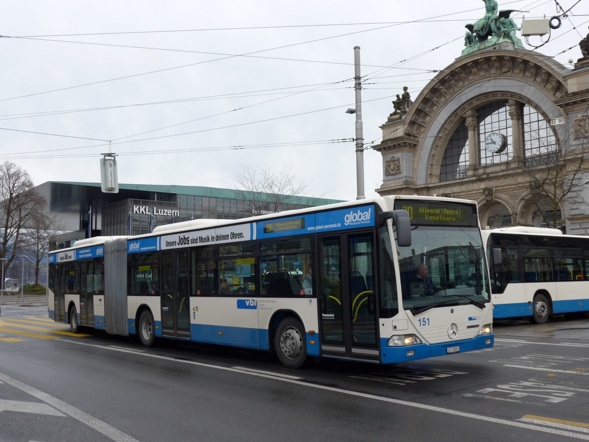 (148'908) - VBL Luzern - Nr. 151/LU 15'051 - Mercedes am 16. Februar 2014 beim Bahnhof Luzern 