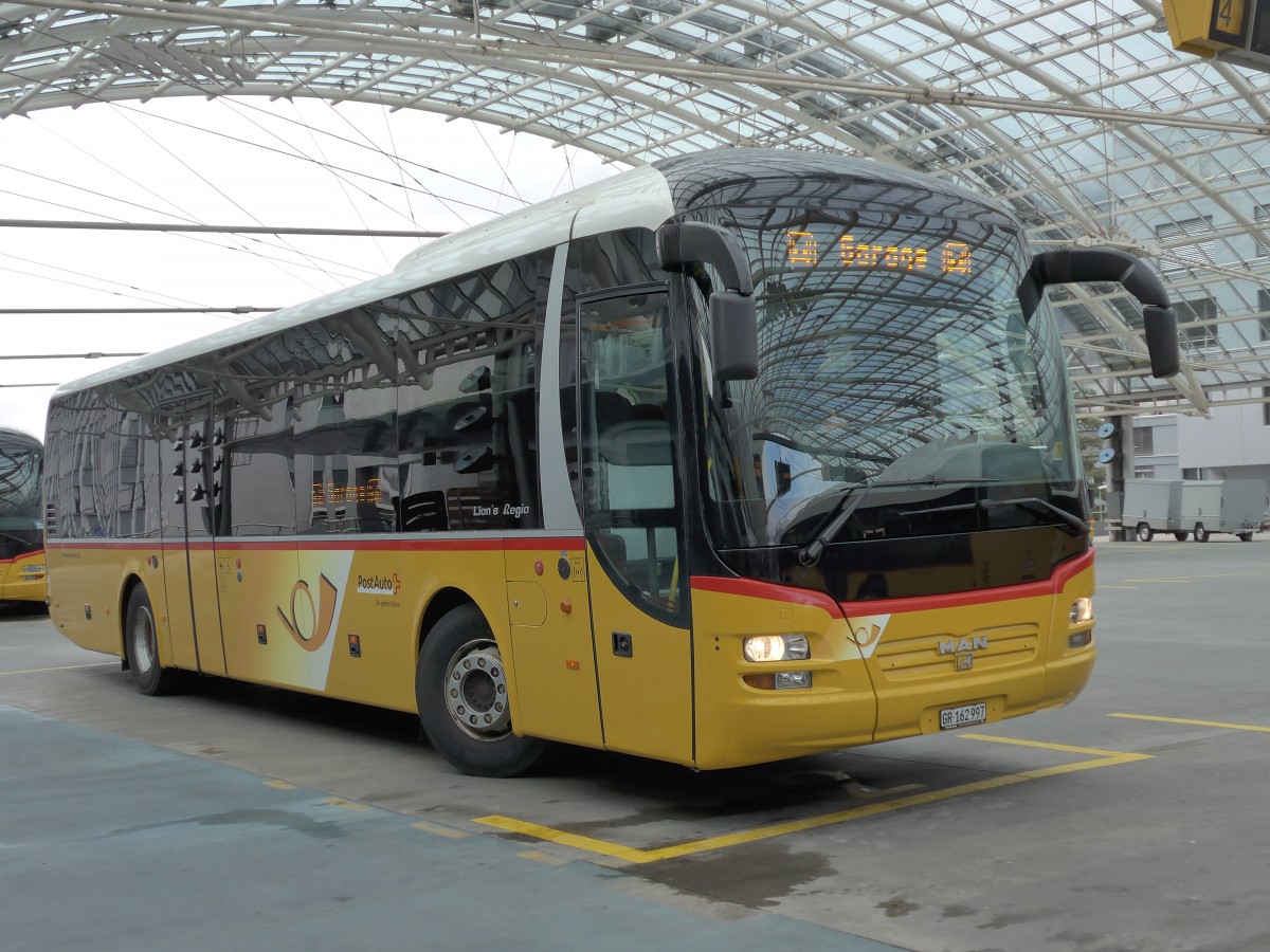 (149'168) - PostAuto Graub�nden - GR 162'997 - MAN am 1. M�rz 2014 in Chur, Postautostation
