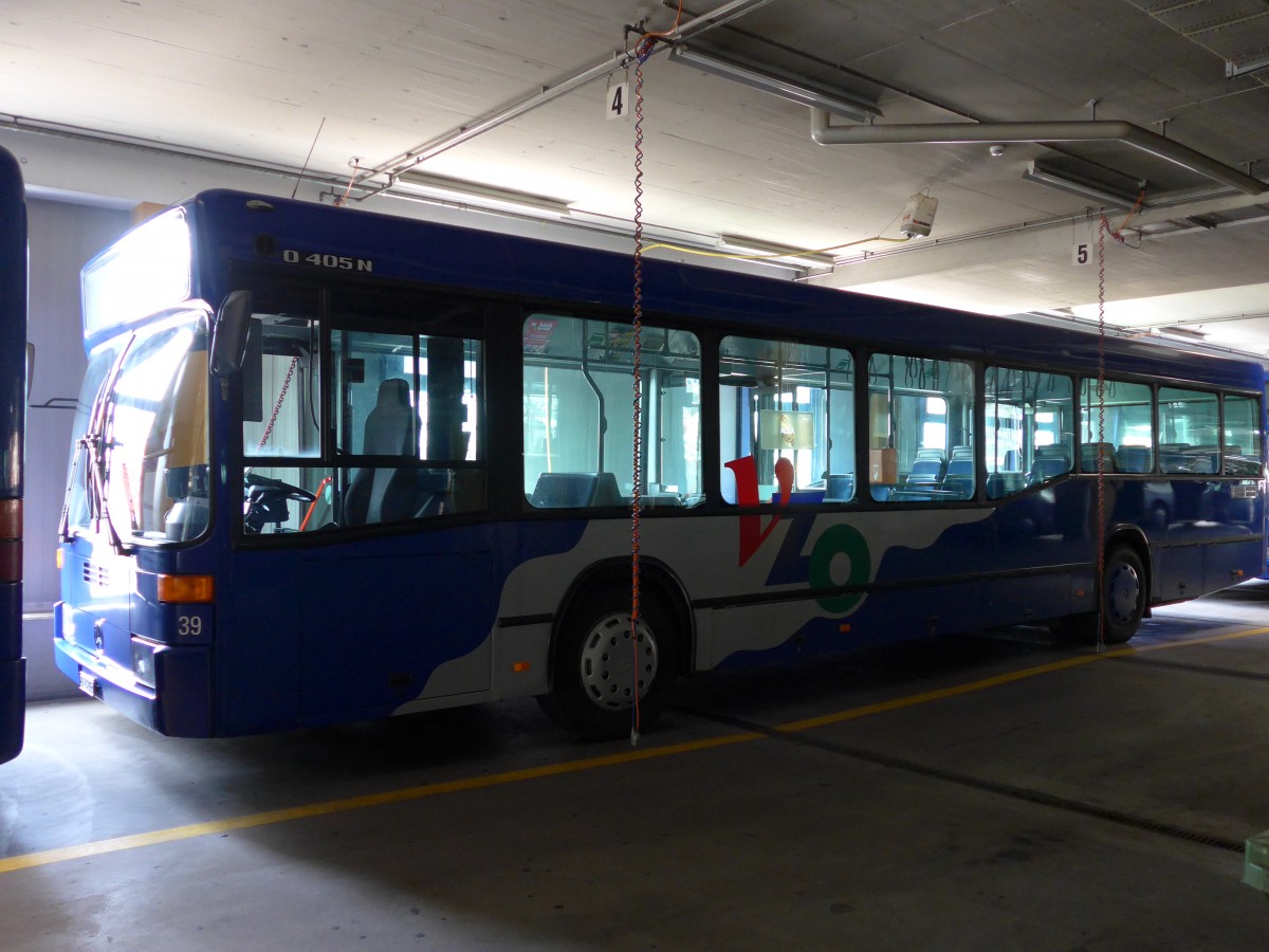 (149'513) - VZO Gr�ningen - Nr. 39/ZH 242'853 - Mercedes (ex Schneider, Meilen Nr. 7) am 31. M�rz 2014 in Gr�ningen, Depot