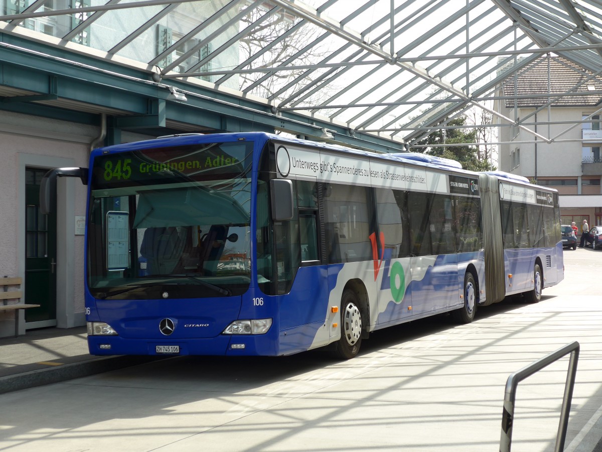 (149'524) - VZO Grningen - Nr. 106/ZH 745'106 - Mercedes am 31. Mrz 2014 in Grningen, Station