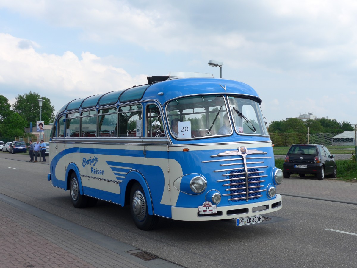 (150'476) - Eberhardt, Pforzheim - PF-ER 880H - B�ssing am 26. April 2014 in Speyer, Technik-Museum