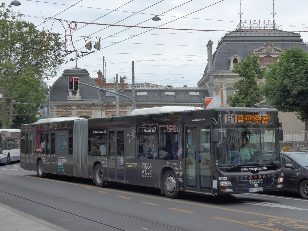 (150'799) - Aus Frankreich: TAC Annemasse - Nr. 1932/CW 672 QJ - MAN am 26. Mai 2014 in Gen�ve, Place des Vingt-Deux-Cantons