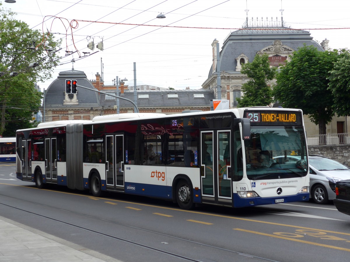 (150'810) - TPG Gen�ve - Nr. 110/GE 960'494 - Mercedes am 26. Mai 2014 in Gen�ve, Place des Vingt-Deux-Cantons