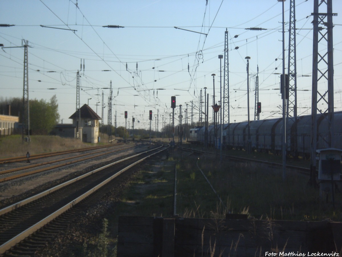 151 170-8 der SRI (D-EGP) beim Verlassen des Bahnhofs Bergen auf R�gen am 28.4.14