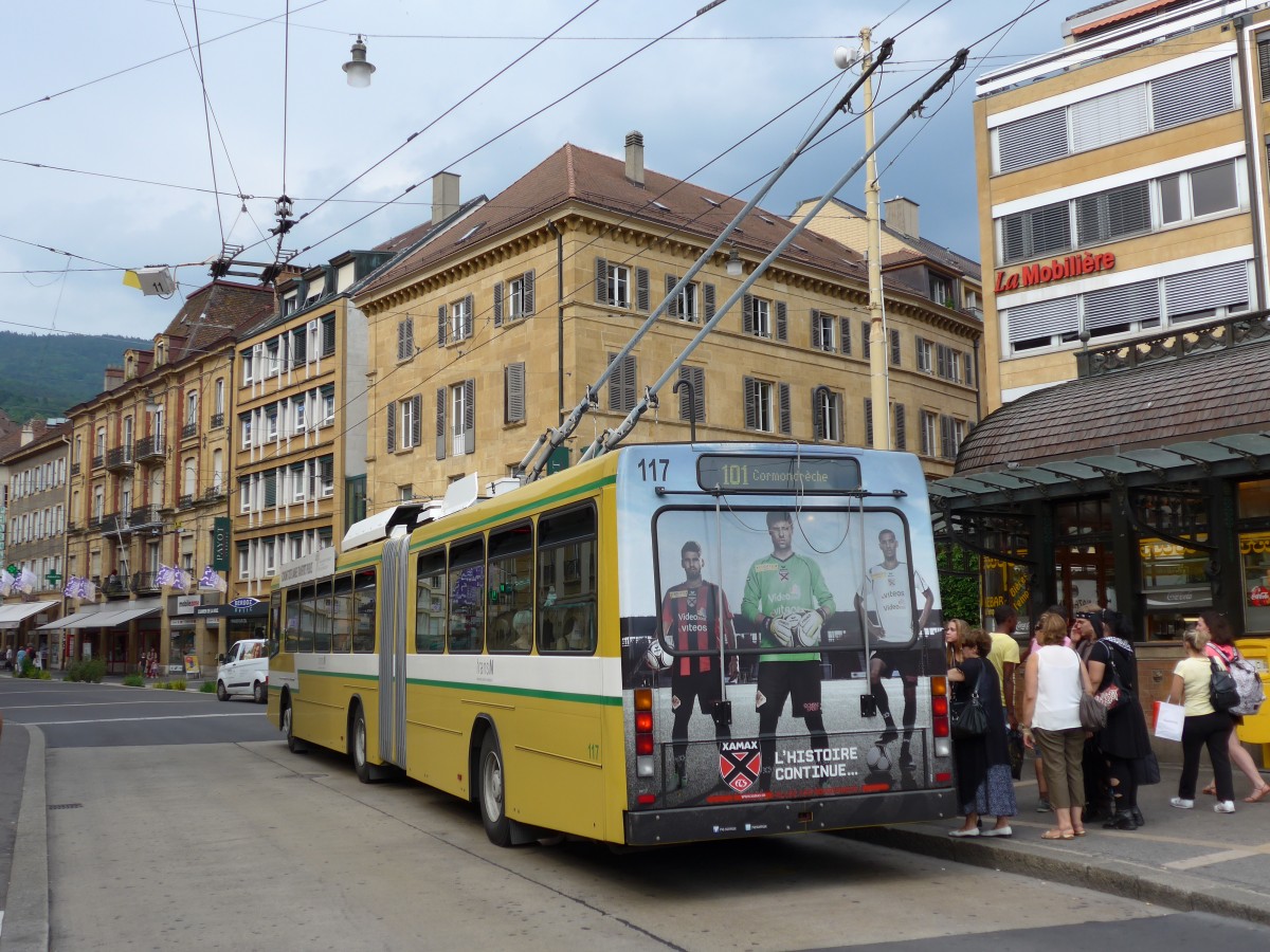 (151'504) - transN, La Chaux-de-Fonds - Nr. 117 - NAW/Hess Gelenktrolleybus (ex TN Neuch�tel Nr. 117) am 12. Juni 2014 in Neuch�tel, Place Pury